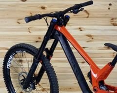 Canyon Sender CF 8.0 27.5” - Downhill Bisiklet