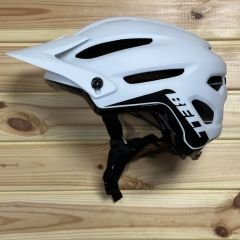 Bell 4Forty Enduro/Trail Kask - Beyaz/Siyah