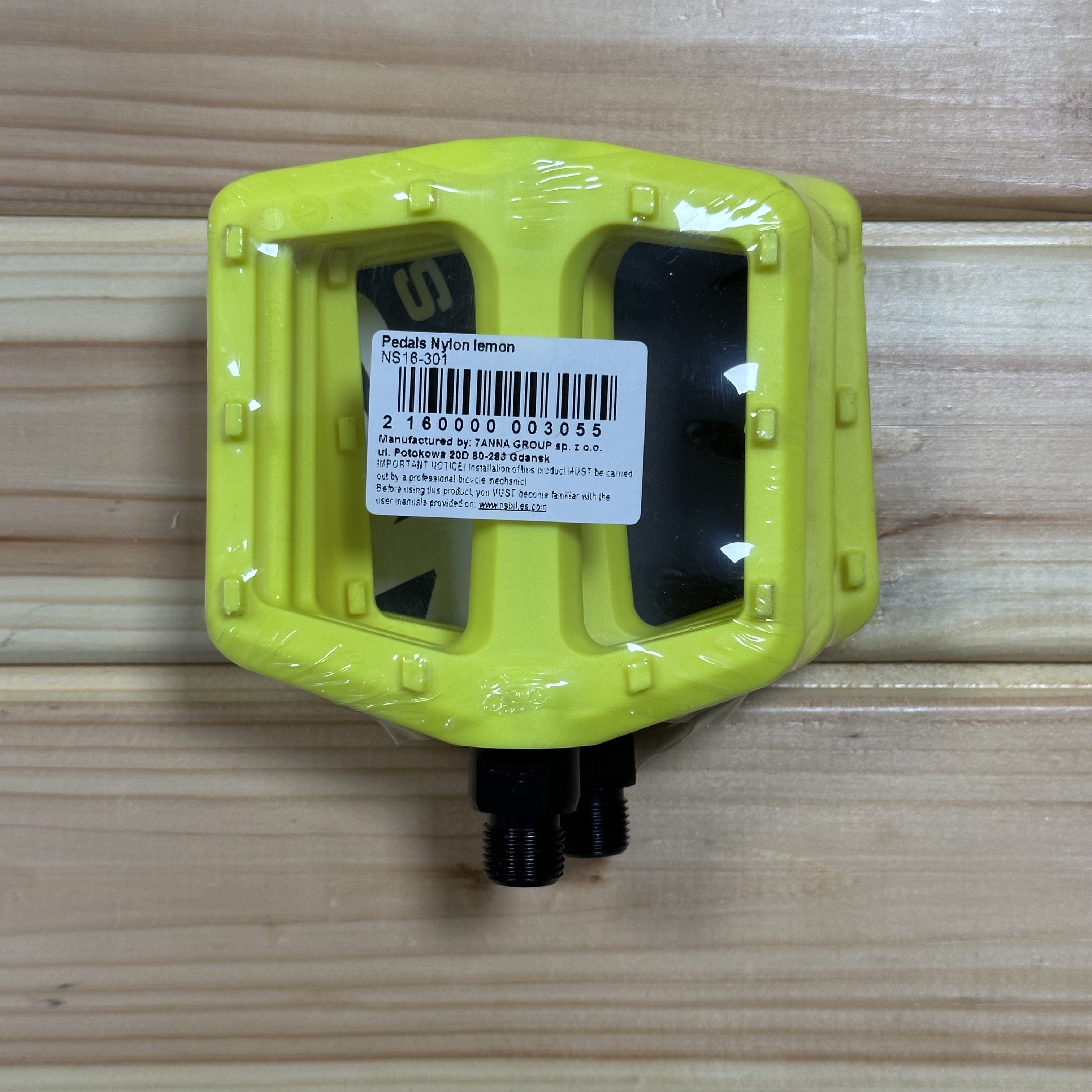 NS Bikes Nylon Platform Pedal - Limon