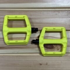 NS Bikes Nylon Platform Pedal - Limon