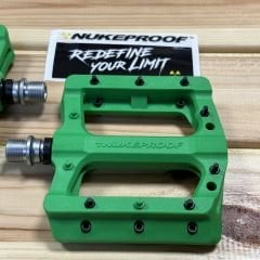 Nukeproof Neutron Electron Evo 354C Platform Pedal - Yeşil