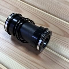 Race Face BB PF30 Orta Göbek - 68/83mm