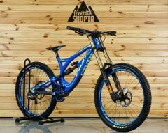 Pivot Phoenix Custom 27.5” - Downhill Bisiklet