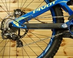 Pivot Phoenix Custom 27.5” - Downhill Bisiklet