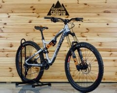 Commencal Meta AM V4.2 NZ 27.5” - Enduro Bisiklet