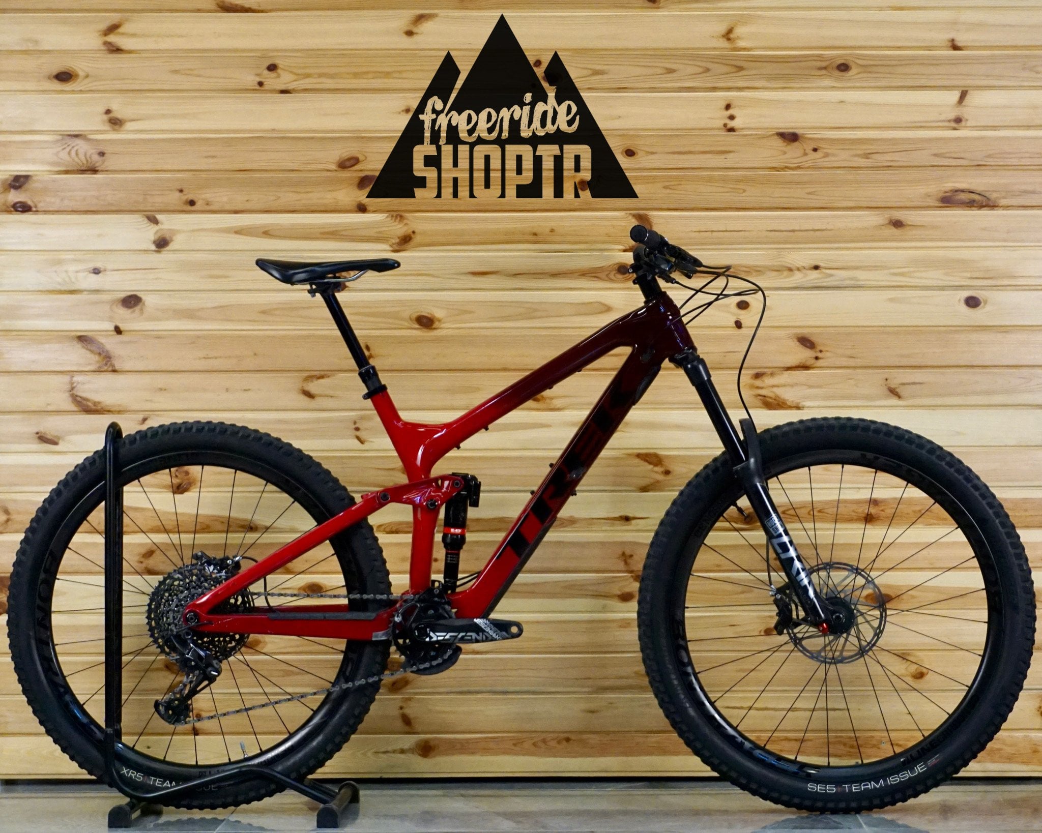 Trek Slash 9.8 29” - Enduro Bisiklet