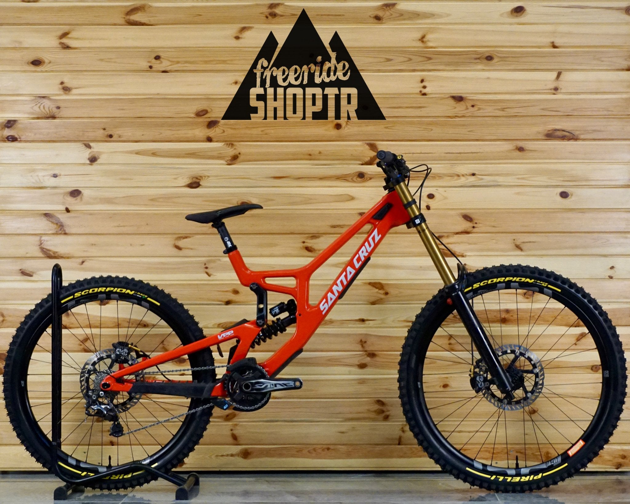 Santa Cruz V10 CC Custom 29/27.5” - Downhill Bisiklet