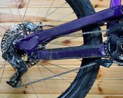 YT Tues Custom 29/27.5” - Downhill Bisiklet
