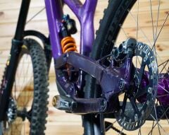 YT Tues Custom 29/27.5” - Downhill Bisiklet