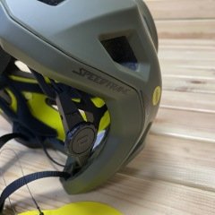 Fox Racing Speedframe MIPS Kask