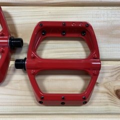 Spank Spoon DC Platform Pedal - Kırmızı