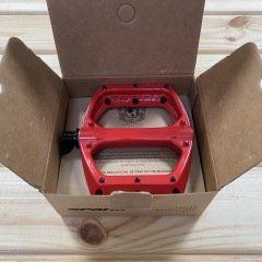 Spank Spoon DC Platform Pedal - Kırmızı