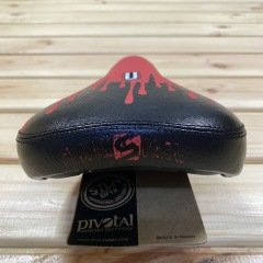 Stolen Drippy Redrum XL Sele