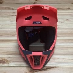 Leatt DBX 1.0 Fullface Kask - Coral