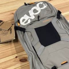 Evoc Fr Enduro 16 Sırt Çantası - Gri