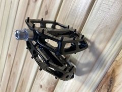 DMR V12 Pedal - Siyah