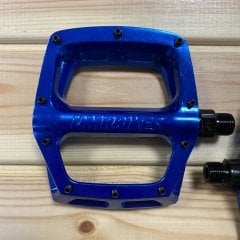 DMR V8 Pedal - Mavi