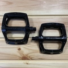 DMR V8 Pedal - Siyah