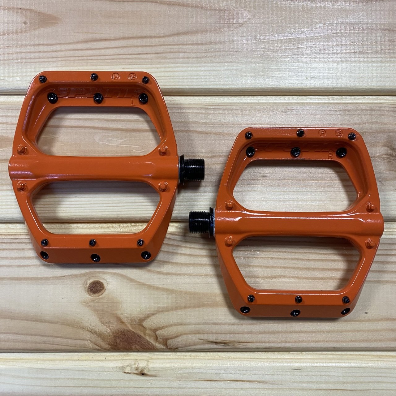 Spank Spoon DC Platform Pedal - Turuncu