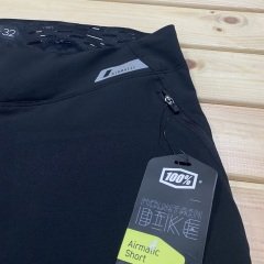 100% Airmatic Şort - Siyah