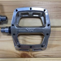 DMR V12 Pedal - Gümüş