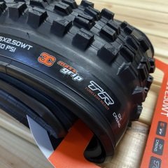 Maxxis Minion DHF 27.5x2.50 - 3C MaxxGrip DH Casing TR WT