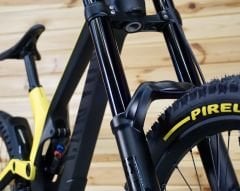 Canyon Sender CF 8.0 27.5” - Downhill Bisiklet