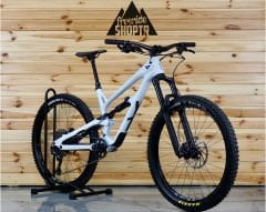 YT Jeffsy CF Pro 27.5” - Enduro Bisiklet