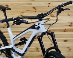 YT Capra CF Pro 27.5” - Enduro Bisiklet