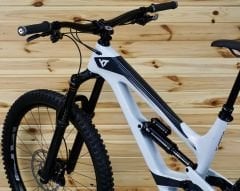 YT Capra CF Pro 27.5” - Enduro Bisiklet
