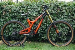 Commencal Supreme DH V4 27.5” - Downhill Bisiklet
