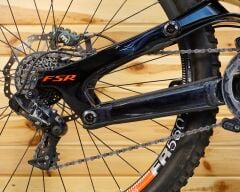 Specialized Demo 8 Carbon 27.5” - Downhill Bisiklet