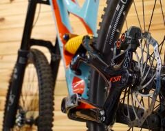 Specialized Demo 8 Carbon 27.5” - Downhill Bisiklet