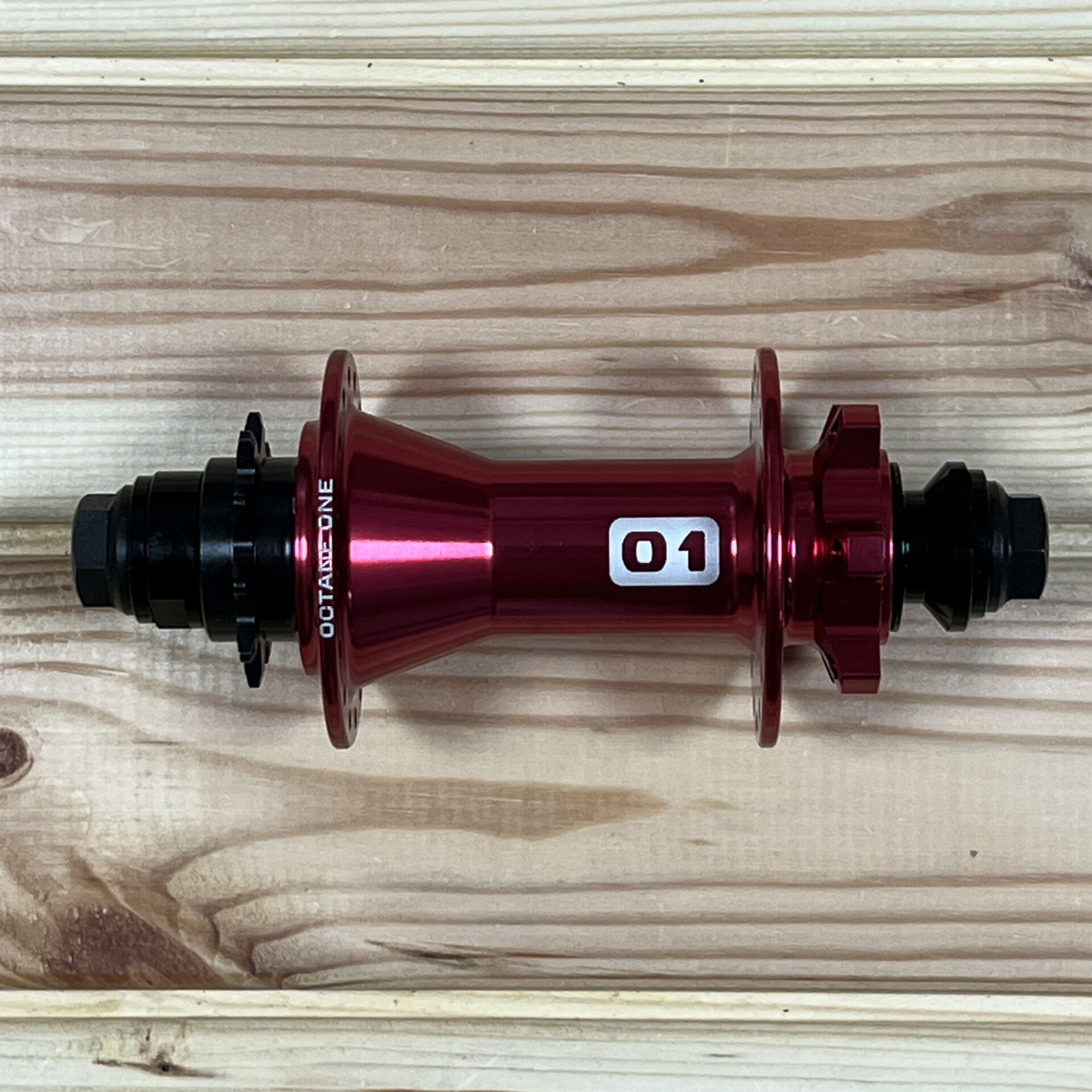 Octane One Orbital Pro Single Arka Göbek - 10x135 32H Kırmızı