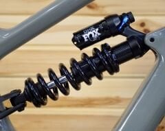 YT Capra MX Uncaged 10 CF 29/27.5” - Enduro Bisiklet