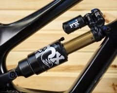 YT Capra CF Pro Race 27.5” - Enduro Bisiklet