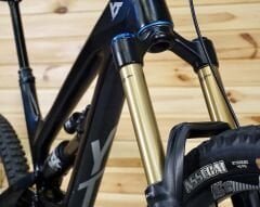 YT Capra CF Pro Race 27.5” - Enduro Bisiklet