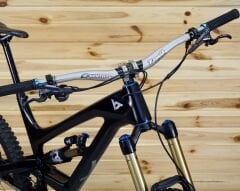 YT Capra CF Pro Race 27.5” - Enduro Bisiklet