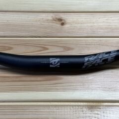 Race Face Chester Gidon 780x35x20 - Siyah