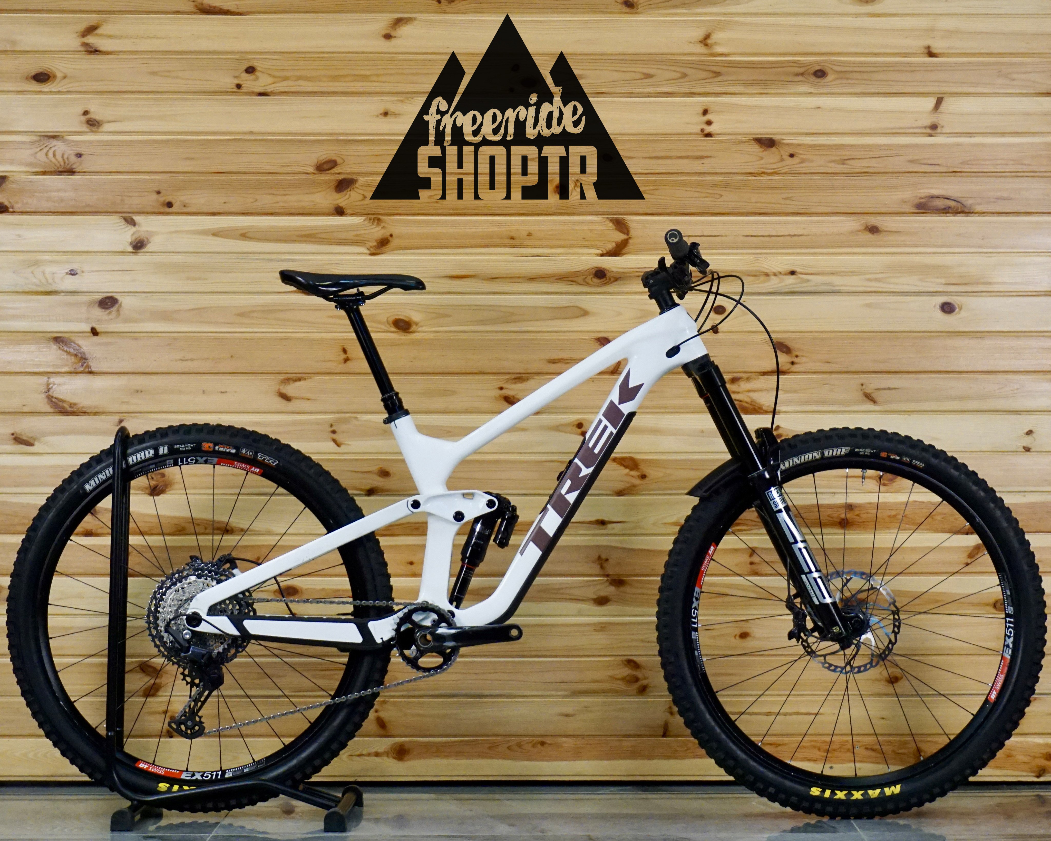 Trek Slash Carbon Custom 29” - Enduro Bisiklet